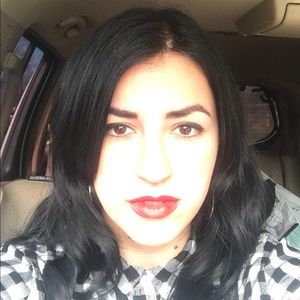 Meet your Posher, Nicolette